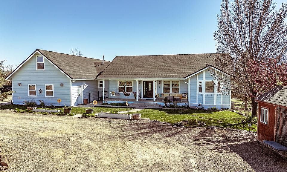 1st image of 705-115 Kenneth Ln