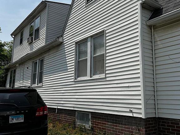 3rd image of 605 S 24th St