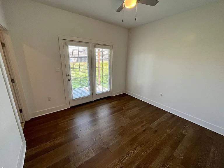 3850 W Somerville Ln — Photo 5