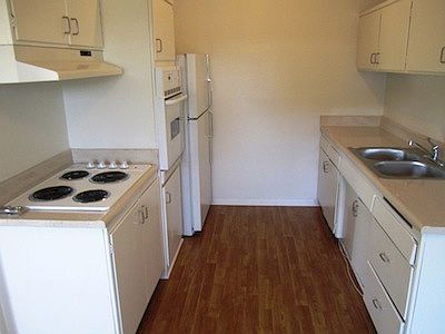 5th image of 18400 Malden St APT 46