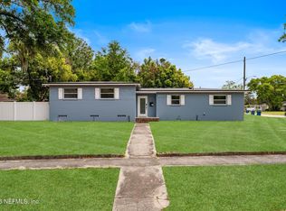 4013 Rogero Rd, Jacksonville, FL 32277