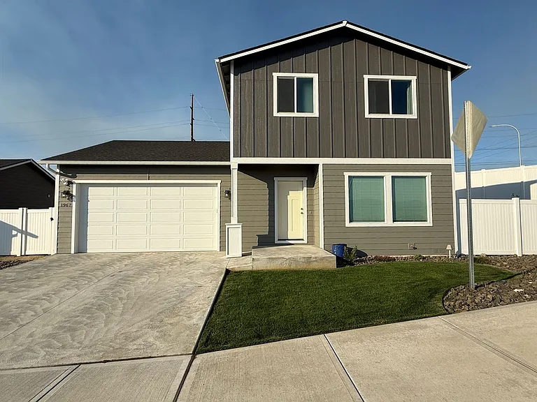 1967 N Mineral Pl — Photo 1