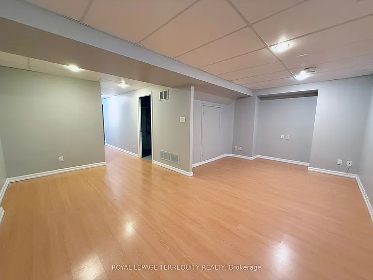 190 Harding Blvd W #34 — Photo 13