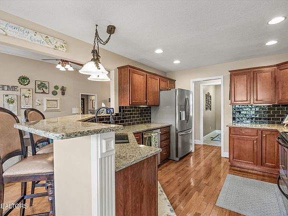 4th image of 7111 Cristata Cir