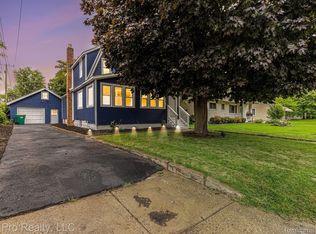 823 Parkwood Ave, Ypsilanti, MI 48198
