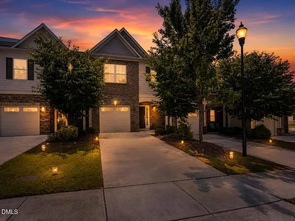 205 Castien Cove Pl, Apex, NC 27539
