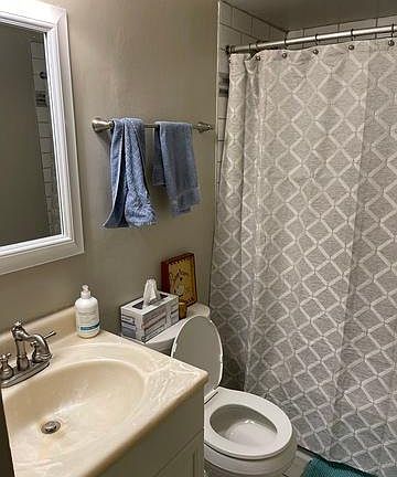 2nd image of 2217 N Cleveland Ave APT 3S