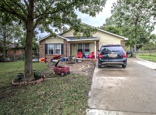 496 Timberlane Dr, Skiatook, OK 74070