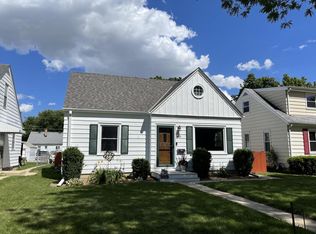 1030 S 115th St, West Allis, WI 53214