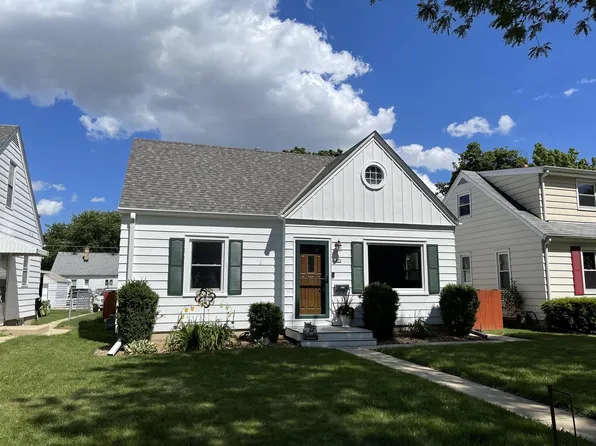 1030 South 115th STREET, West Allis, WI 53214