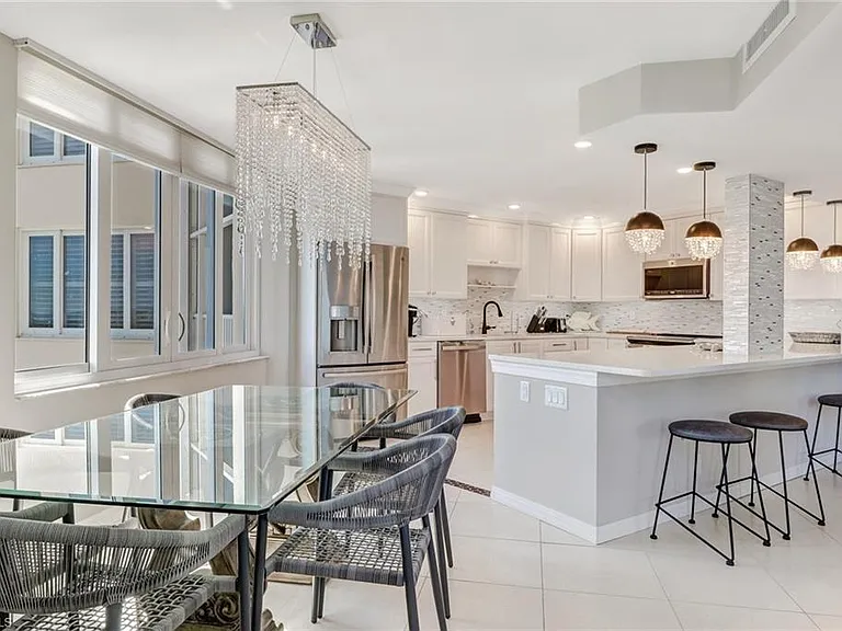 4041 Gulf Shore Blvd N #1109 — Photo 7