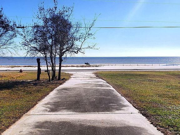 2nd image of 612 S Beach Blvd