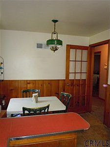 4th image of 915 Marion Ave
