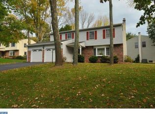 214 Granite Dr, Schwenksville, PA 19473