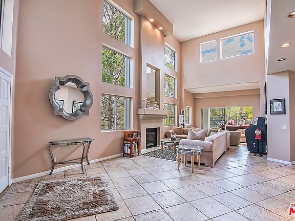 5th image of 22404 Pinewood Ct