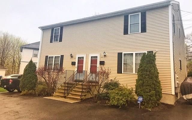 1st image of 98 Henrietta St #100