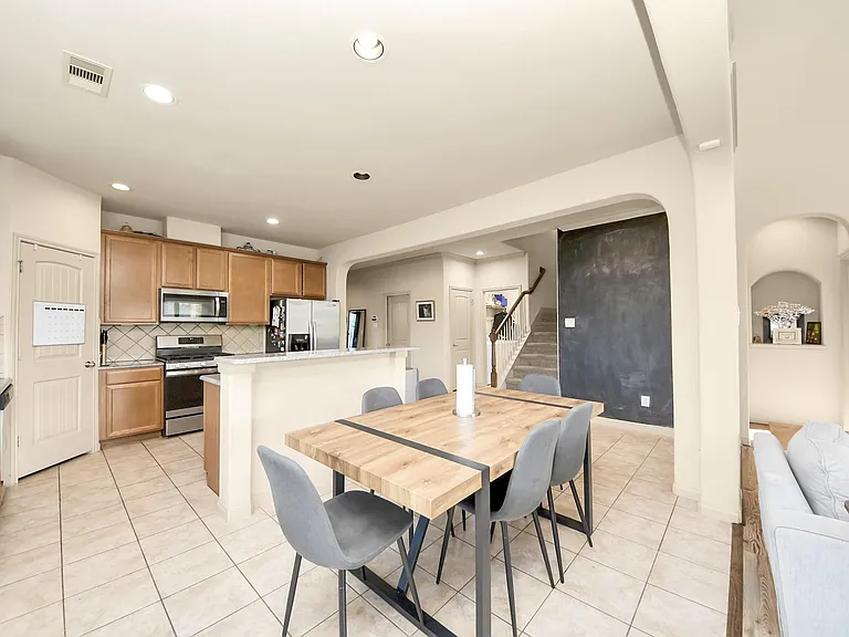2602 Ash Haven Ln — Photo 12