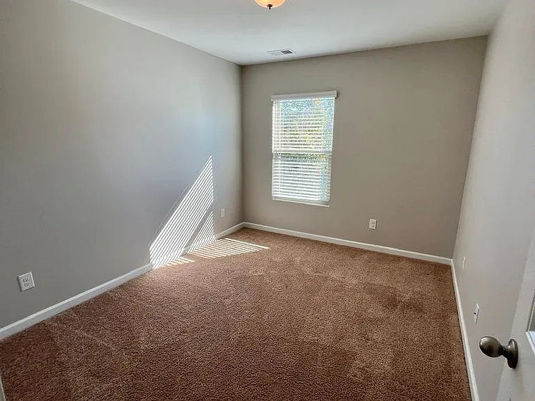 920 Brigade Loop — Photo 10