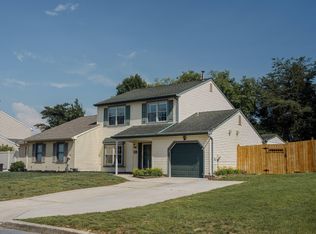 28 Cherry Cir, Blackwood, NJ 08012