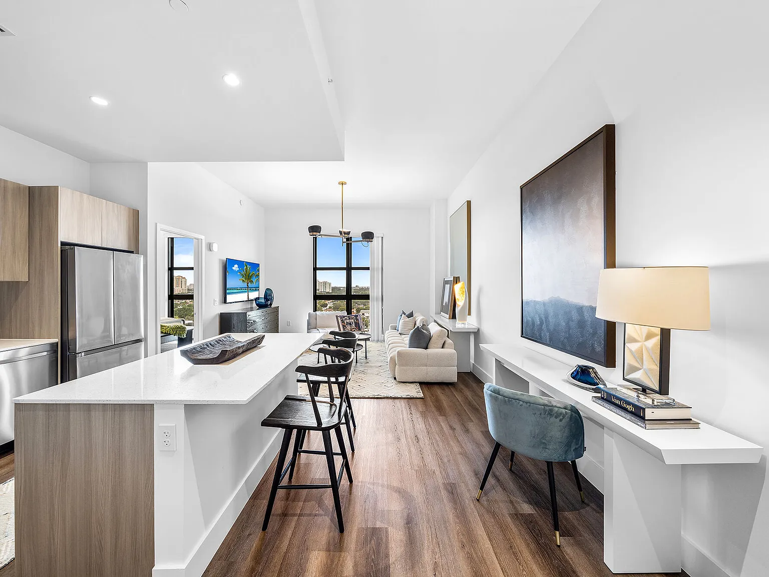 Grove Central Residences — Photo 1