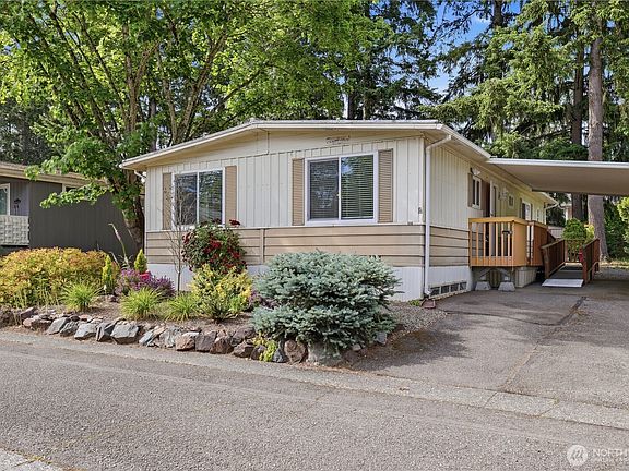 3rd image of 18425 NE 95th Street #221