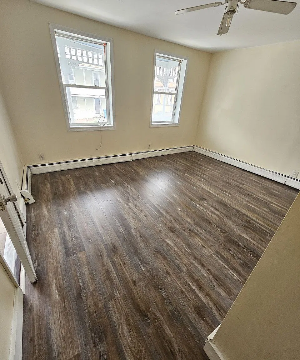 2 bed, 1080 sqft, $1,800 — Photo 3