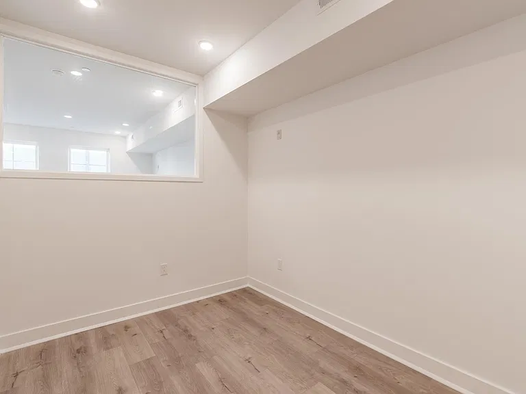 1439 Federal Street — Photo 24