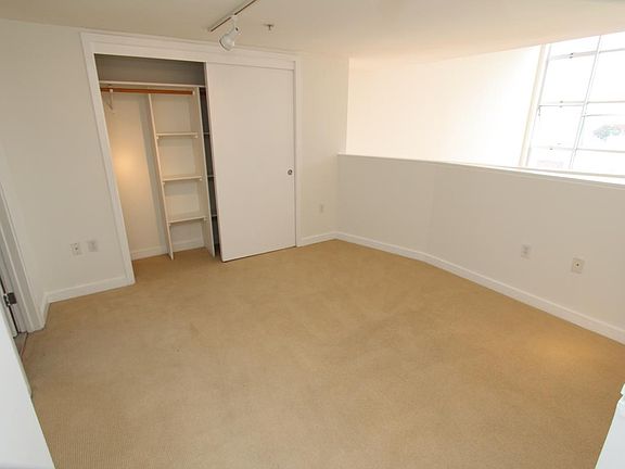 4th image of 460 Natoma St APT 14