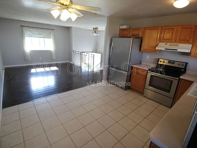1875 S Ivory Ct — Photo 4