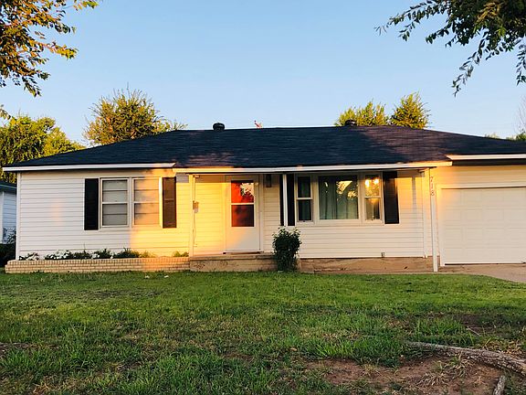3rd image of 718 Morton Ave