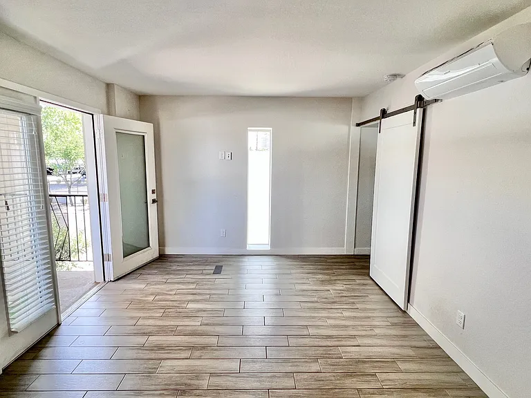 70 E Mitchell Dr #201 — Photo 11