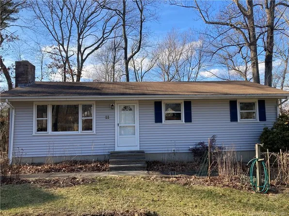 11 Stevens Avenue, Ledyard, CT 06339