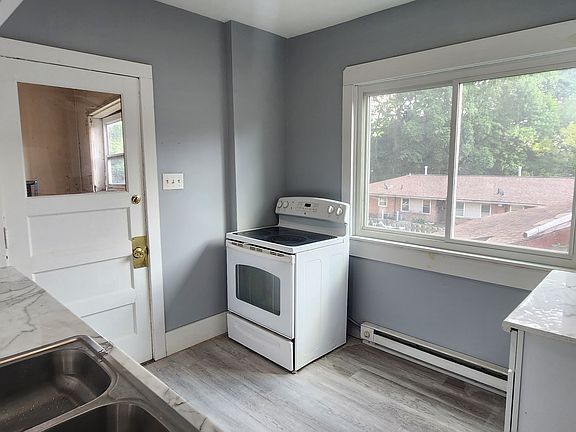 3rd image of 515 N Howard St APT 3