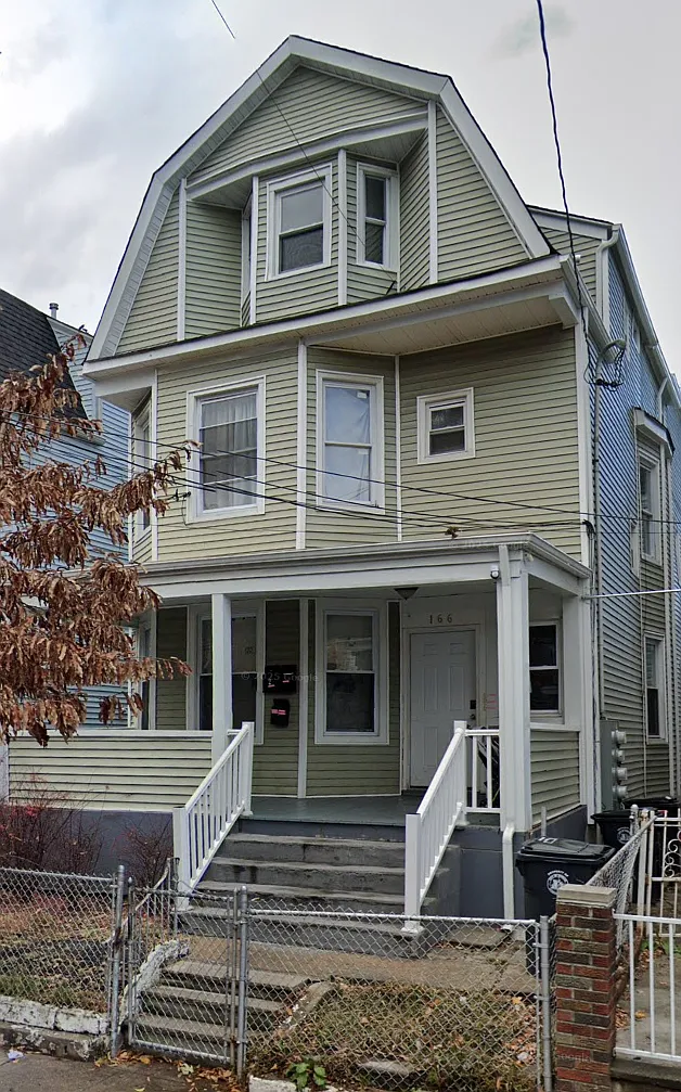 166 N 12th - 3 — Photo 1