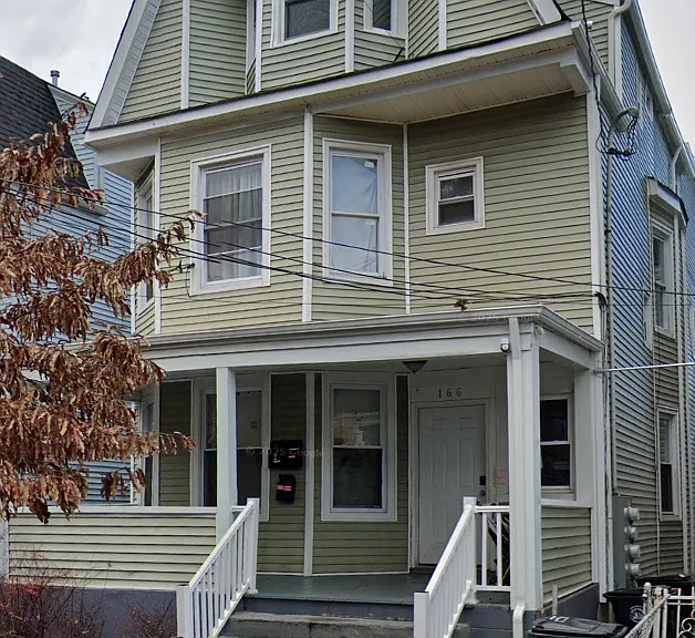 166 N 12th St #3 — Photo 1