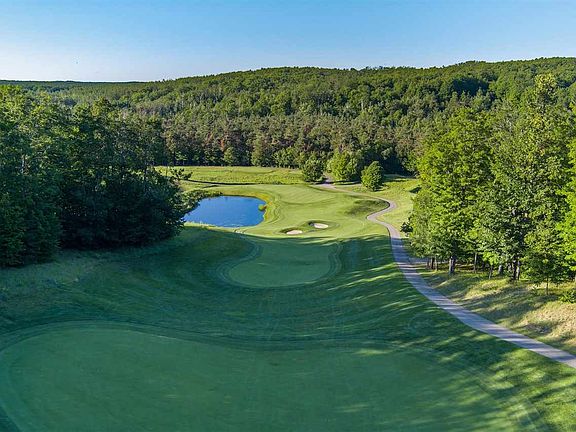 3rd image of 2522 Red Hawk Ct