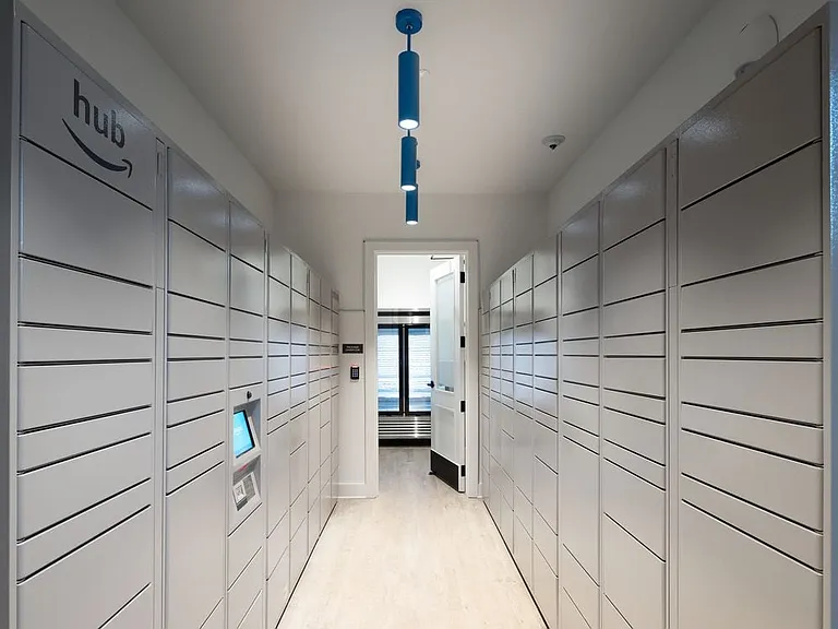 Amazon package lockers for convenient 24/7 delivery and pickup