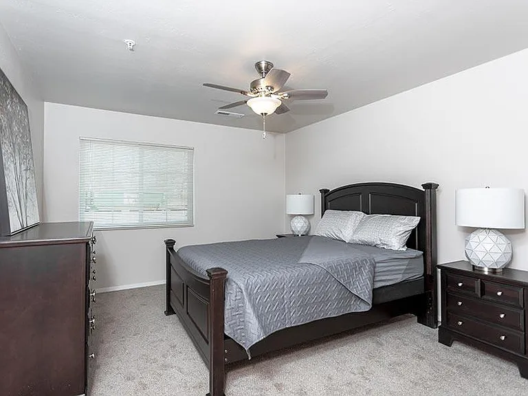 TRAILSIDE ESTATES APARTMENT HOMES — Photo 4