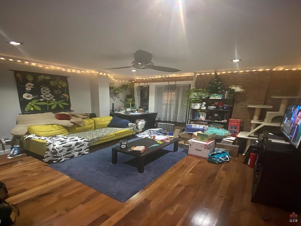 1st image of 308 E 106th St #4