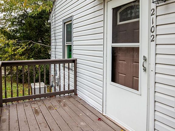 3rd image of 2102 Gross Ave NE