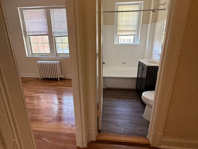 Oaklawn Apartments — Photo 15