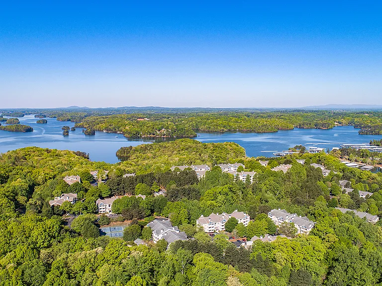 MAA Lake Lanier — Photo 9