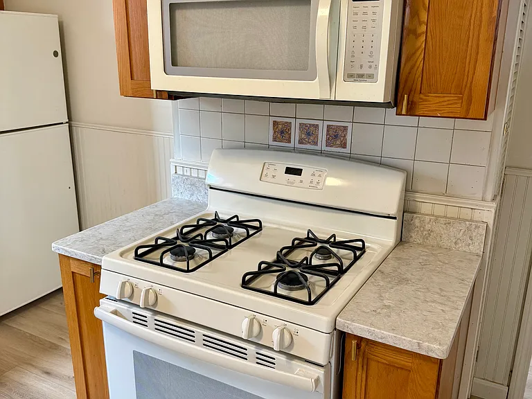 125 Doyle Ave #2 — Photo 6
