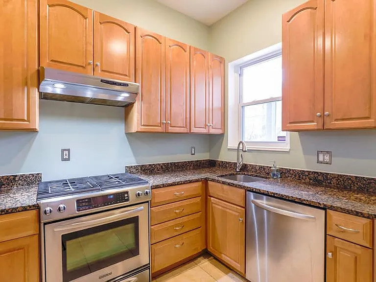 49 Quincy Pl NE #2 — Photo 5