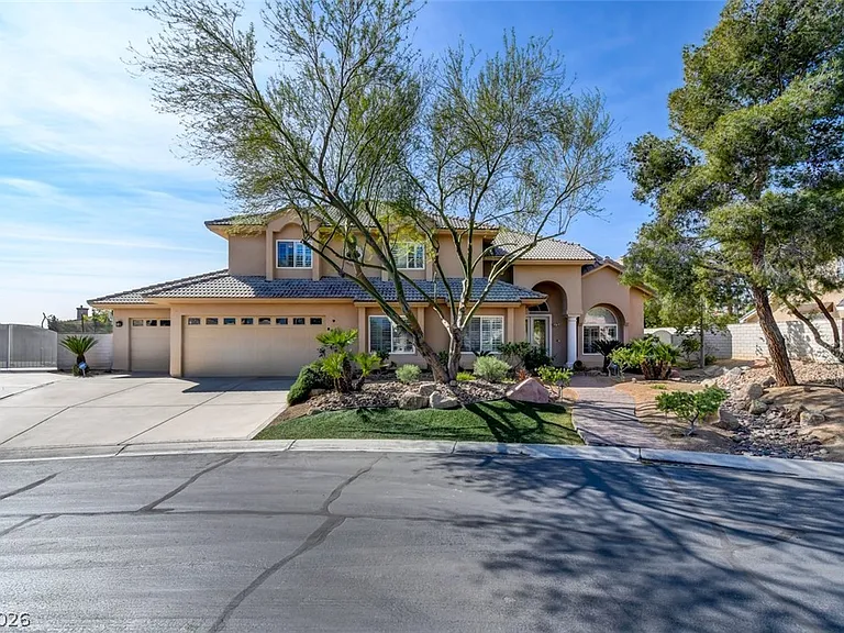 8623 Golden Canyon Rd — Photo 1