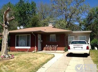 21950 Fern Ave, Oak Park, MI
