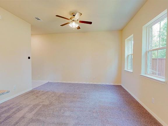5th image of 2409 Ashwood Ln