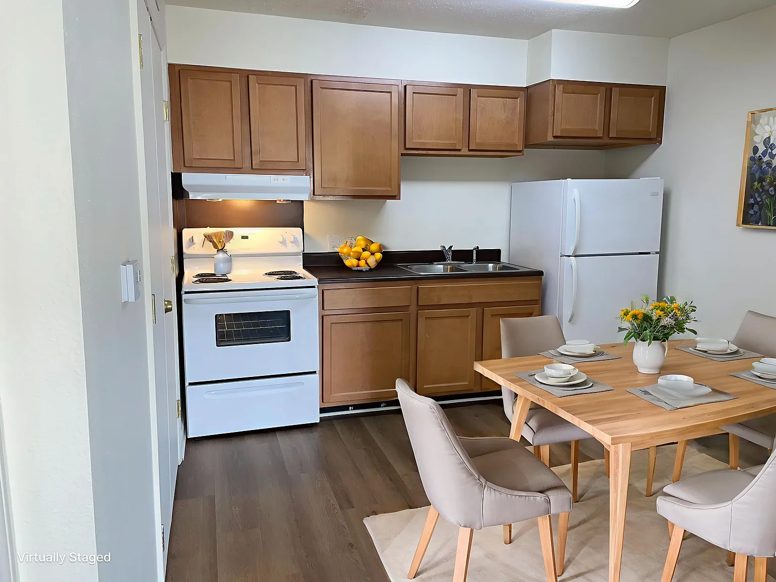 Oak Hill Apartments — Photo 3