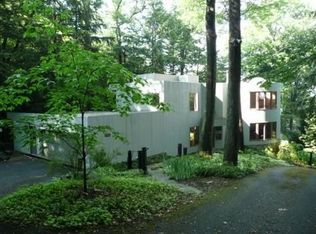 1175 Taughannock Blvd, Ithaca, NY 14850