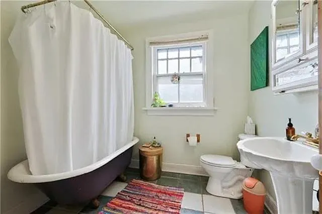 4226 Saint Peter St — Photo 11